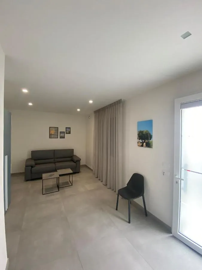 Casa Vacanze “Il Grande Ulivo” Marsala 0*,
